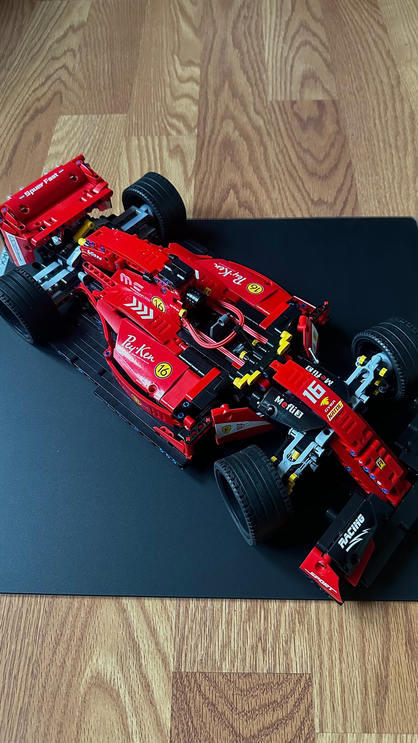 Red F1 Formula City Speed Racing Car